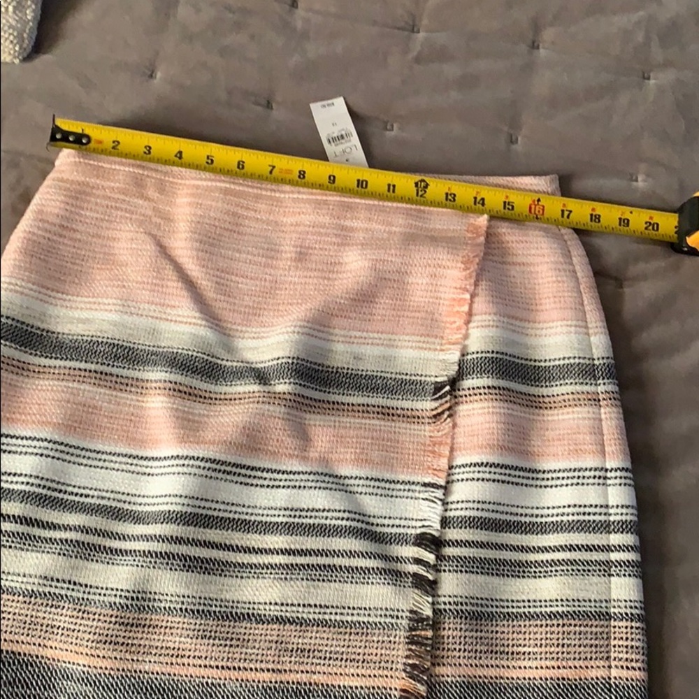 🛼 Loft 🛼 Mini Skirt - Picture 4 of 7
